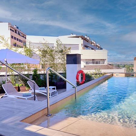 Apartamentos Luna Suites 格拉纳达 外观 照片