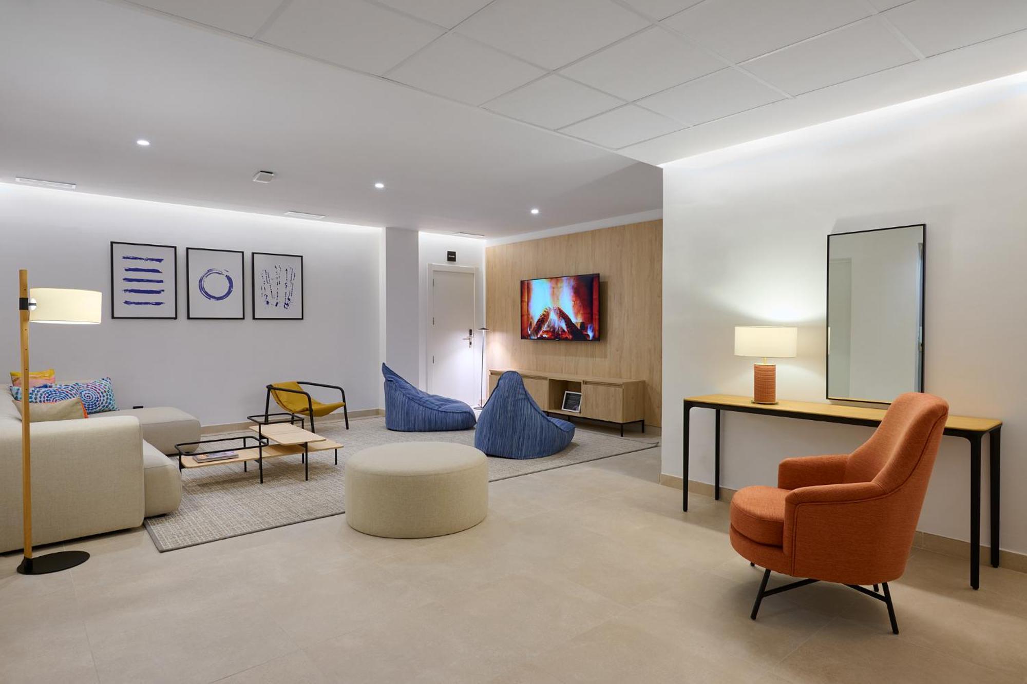 Apartamentos Luna Suites 格拉纳达 外观 照片