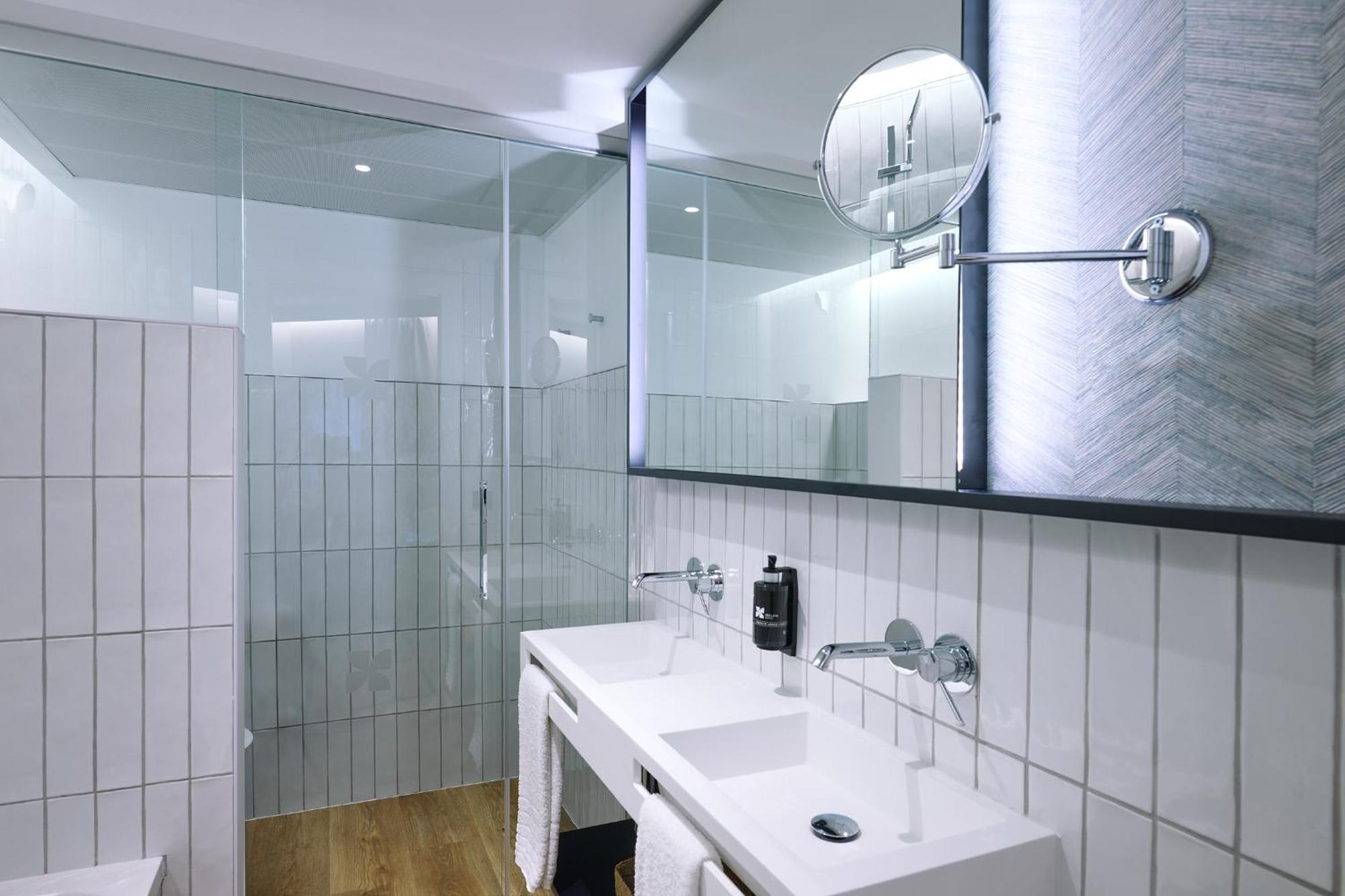 Apartamentos Luna Suites 格拉纳达 外观 照片