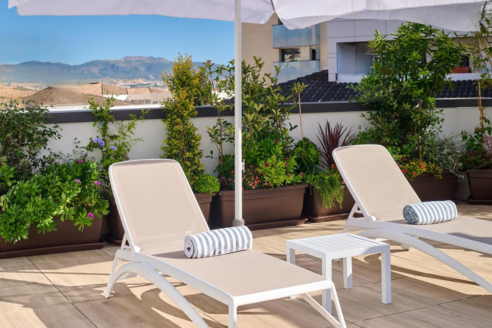 Apartamentos Luna Suites 格拉纳达 外观 照片